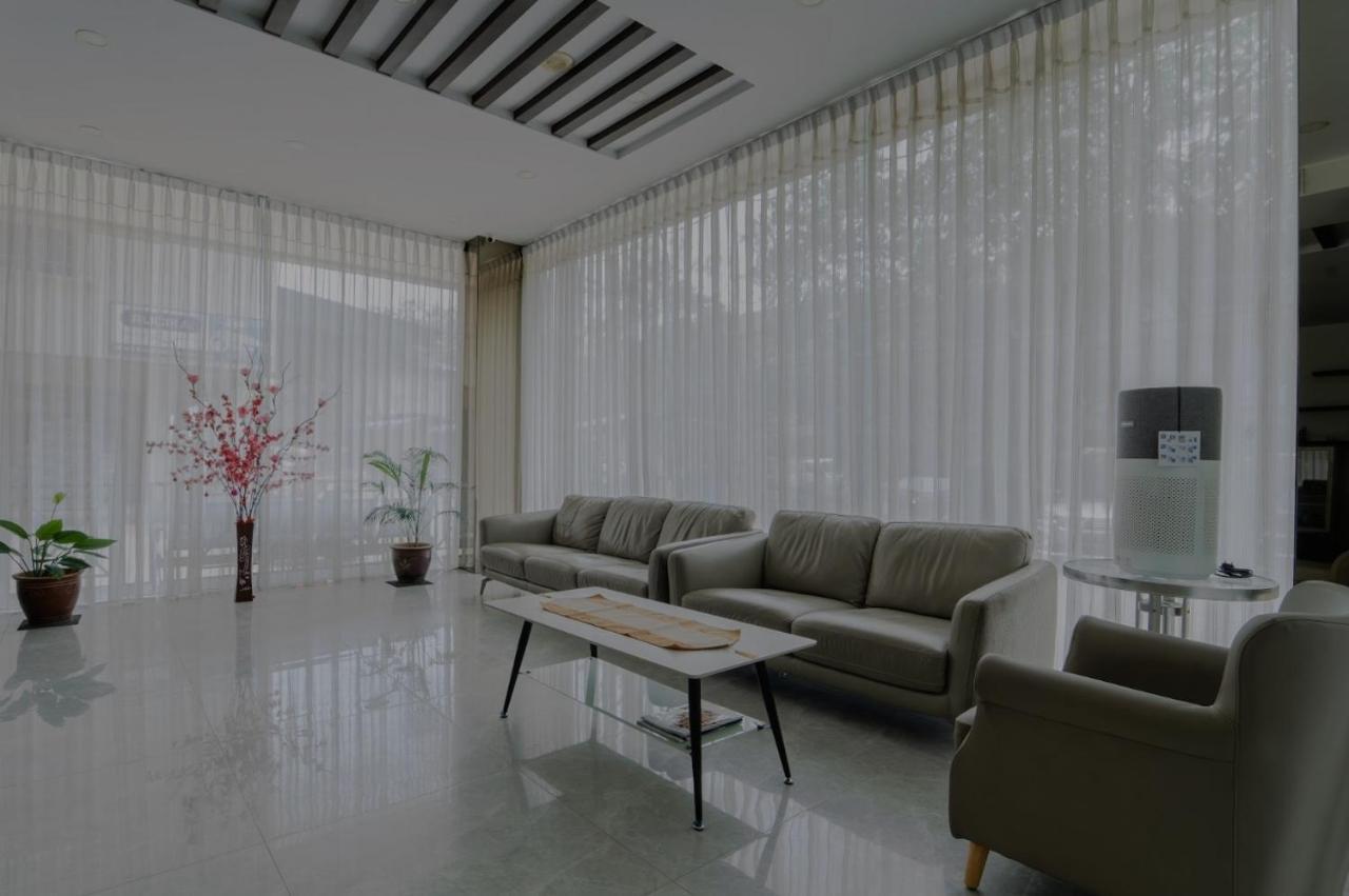 Osaka Hotel Batam Nagoya Kültér fotó
