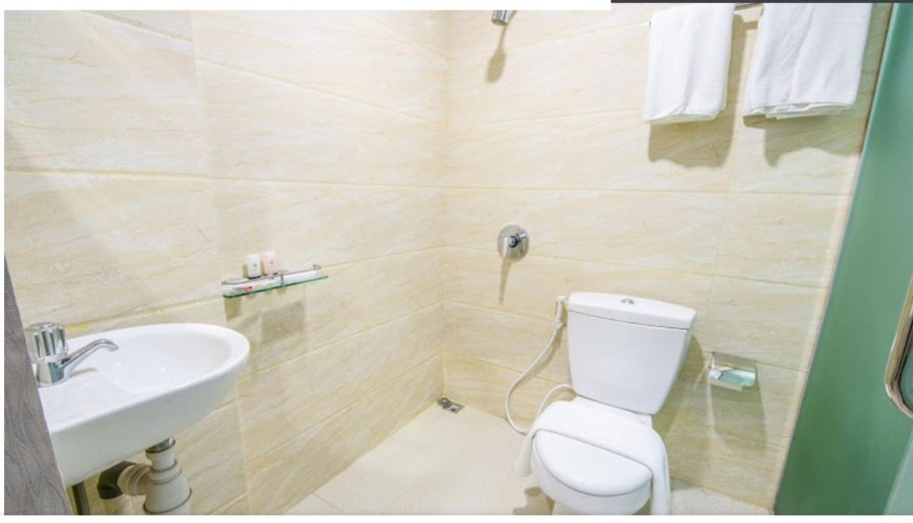 Osaka Hotel Batam Nagoya Kültér fotó