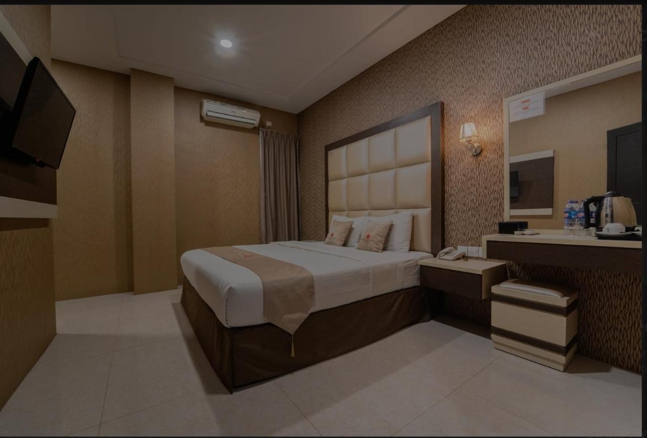 Osaka Hotel Batam Nagoya Kültér fotó
